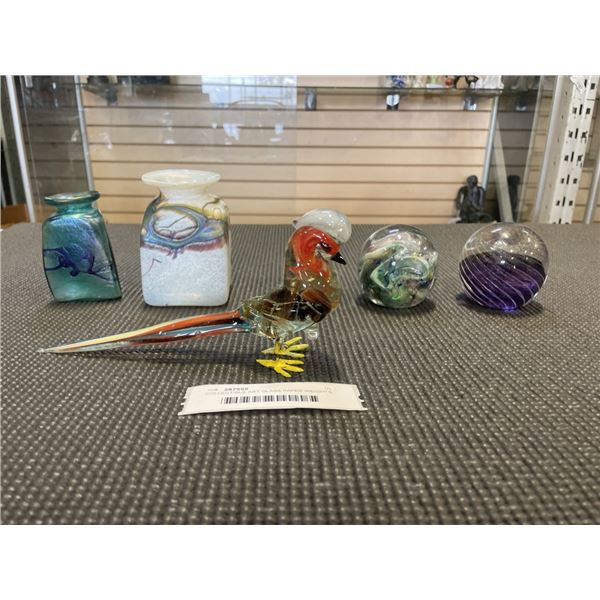 COLLECTIBLE ART GLASS PAPER WEIGHTS, AND 2 SMALL VASES