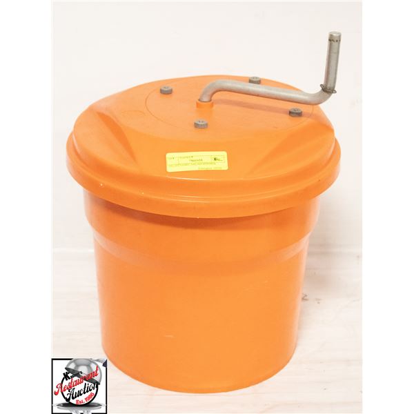 10L DYNAMIC SALAD SPINNER