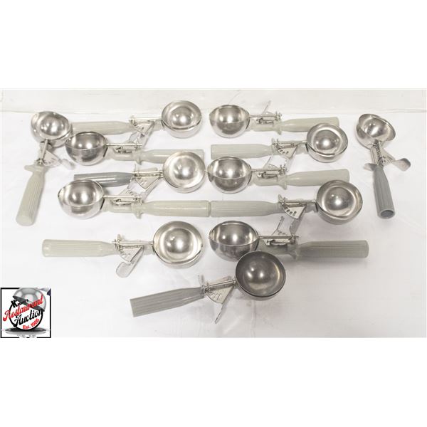 13 - 4 OZ PORTION SCOOPS