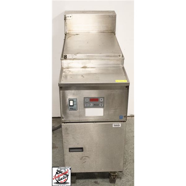 BAILIFF SEIZURE: TUB OF ASSORTED RESTAURANT MISC