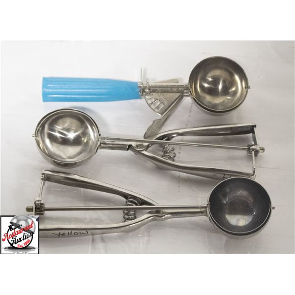 3 - 2 OZ PORTION SCOOPS