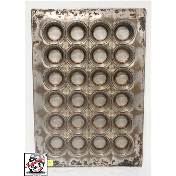 4 24 SLOT MUFFIN PANS