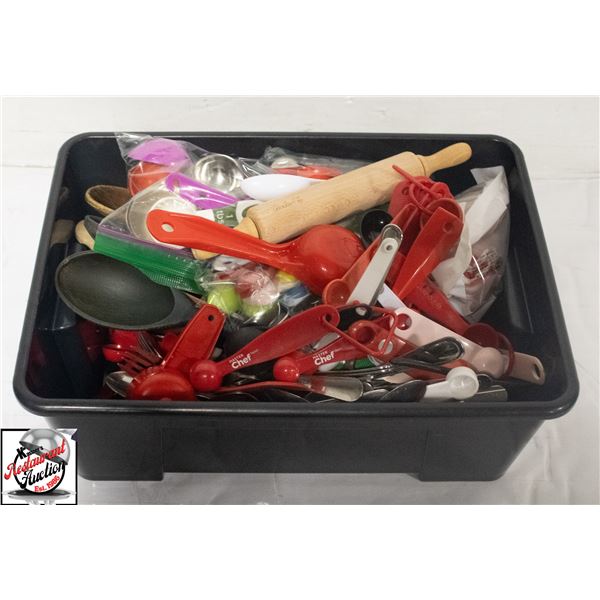 ASSORTED KITCHEN MISC