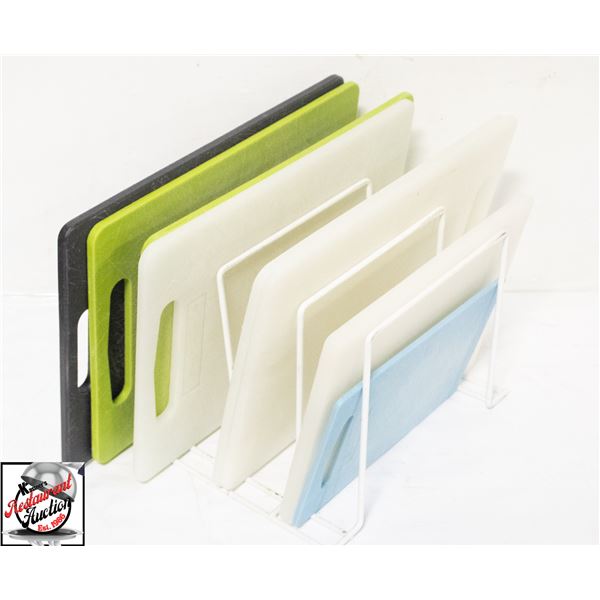 CUTTING BOARD RACK WITH 8 ASSORTED CUTTING BOARDS