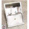 Image 1 : 18" X 10" X 14"  STAINLESS STEEL UTILITY SINK