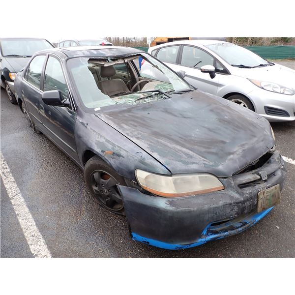 Vehicle photo 2