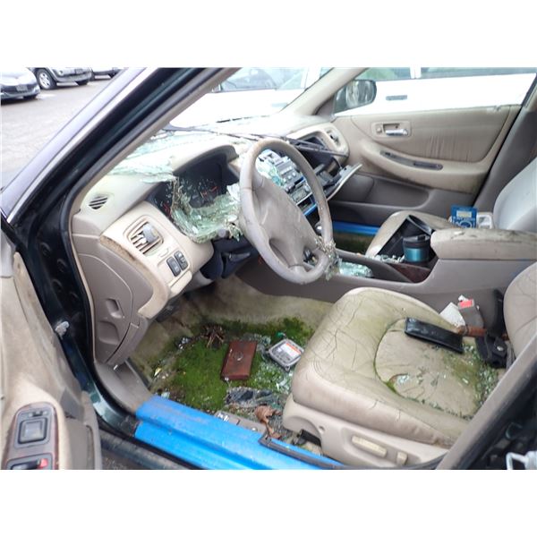 Vehicle photo 5