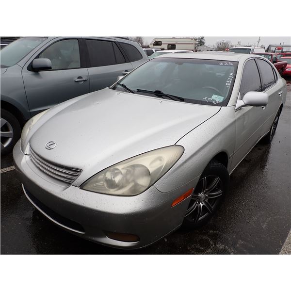 2004 Lexus ES 330