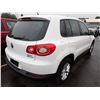 Image 3 : 2011 Volkswagen Tiguan