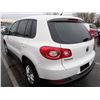 Image 4 : 2011 Volkswagen Tiguan