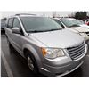 Image 2 : 2010 Chrysler Town and Country