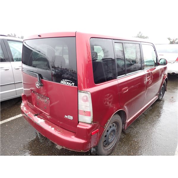 Vehicle photo 3