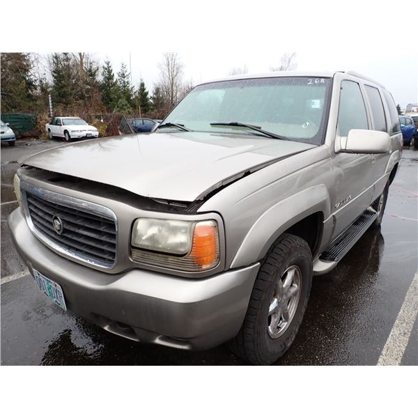 2000 Cadillac Escalade