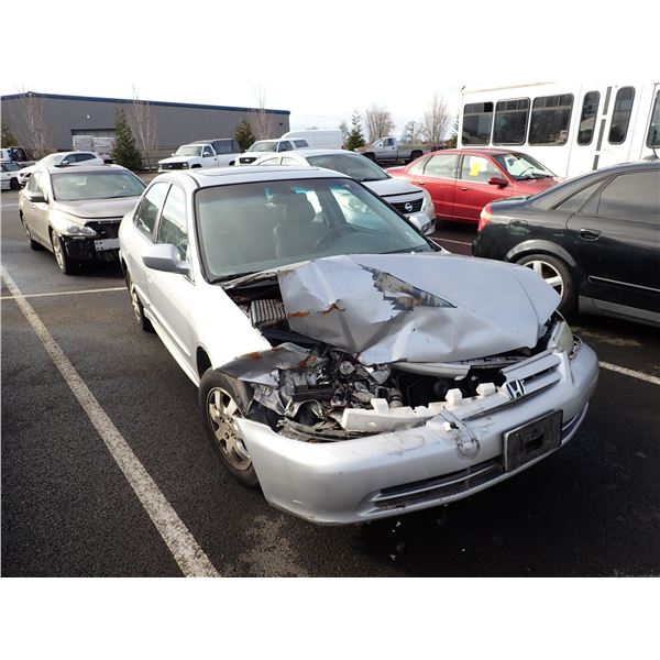 Vehicle photo 2