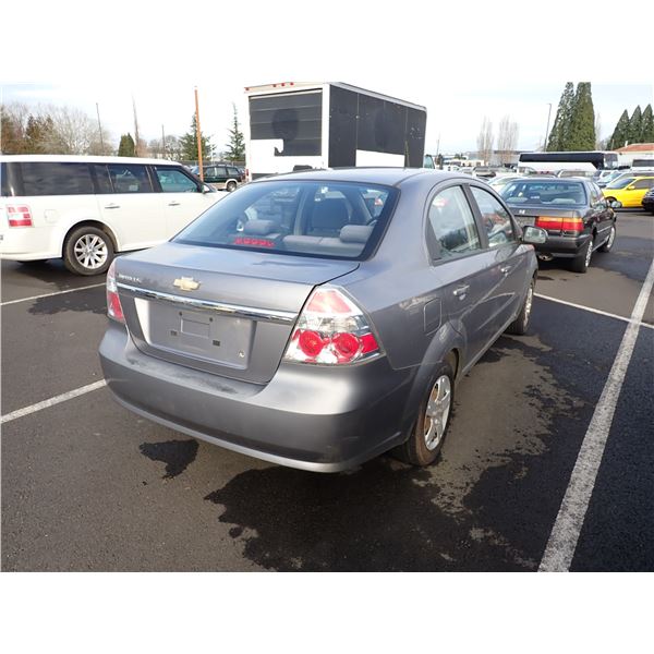 Vehicle photo 3
