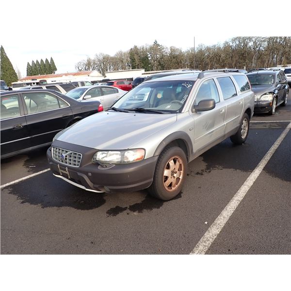 2004 Volvo XC70