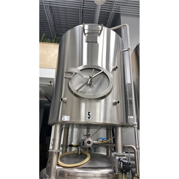 10HL JACKETED BRITE BEER TANKS, 1.5" TC FITTINGS, 6" DRY HOP PORTS, THERMOSTAT CONTROLS,