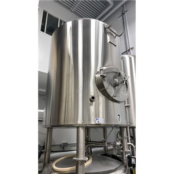 10HL JACKETED BRITE BEER TANKS, 1.5" TC FITTINGS, 6" DRY HOP PORTS, THERMOSTAT CONTROLS,