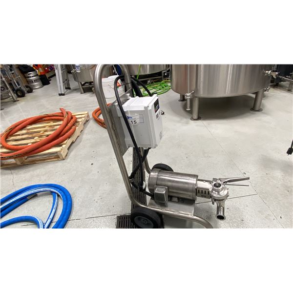 WASHGUARD SST 1 1/2 HP TRANSFER PUMP WITH CART, 3 PHASE