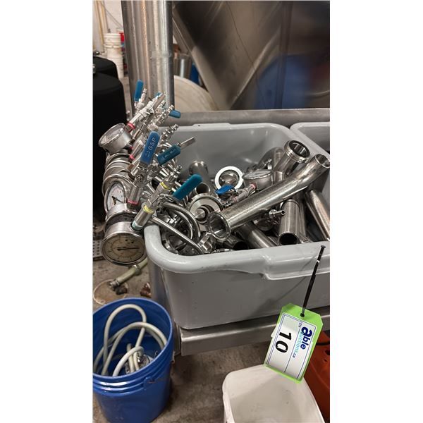 TUB OF STAINLESS FITTINGS