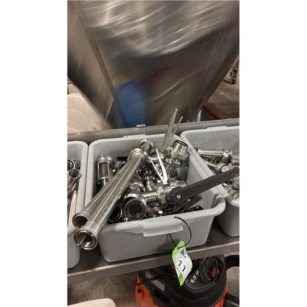 TUB OF STAINLESS FITTINGS