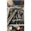 Image 2 : TUB OF STAINLESS FITTINGS