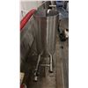 Image 2 : STAINLESS GRANT