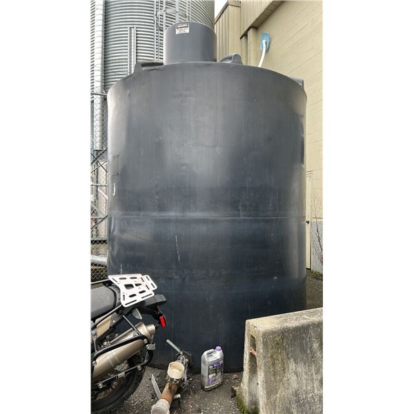 50 HL WASTE TANK. LOCATED OUTSIDE. REQUIRES CRANE AND RIGGING TO REMOVE