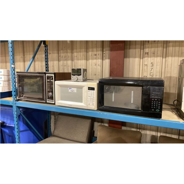 HITACHI VINTAGE MICROWAVE OVEN, SAMSUNG WHITE MICROWAVE OVEN, BLACK MICROWAVE OVEN, & RCA RADIO