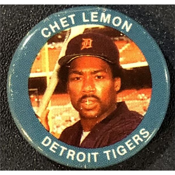 1984 FUN FOODS BASEBALL PIN - CHET LEMON