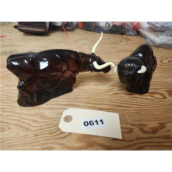 Vintage Avon 2pc Ox & Buffalo Pieces