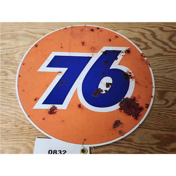 Vintage '76' Oil Sign Replica
