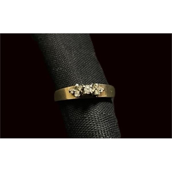 Gold Ring 9.76 kt, 2.78 g , size 5.5