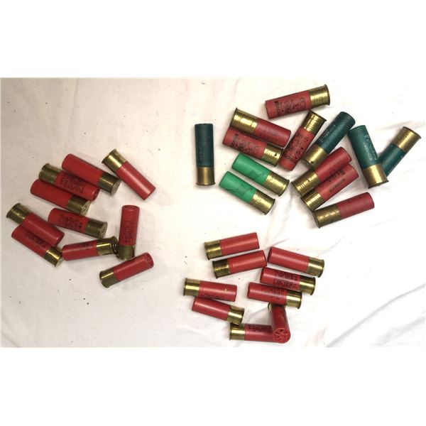 12 Gauge 3 INCH Shell LOT x 32
