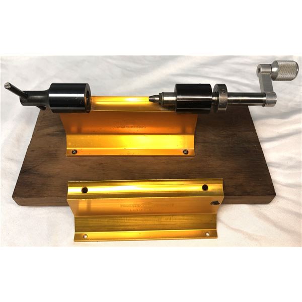 Forster CASE Trimmer - Short Base w/ Extra