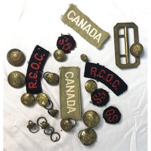 Buttons & Badge Military LOT