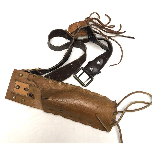 Vintage Tooled Letaher COWBOY Holster w/ Belt