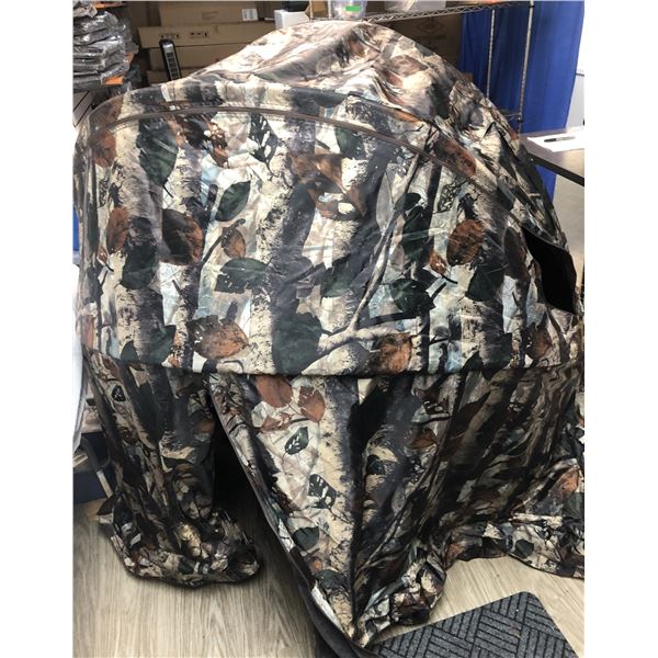 Two Person Hunting BLIND w/ Chairs