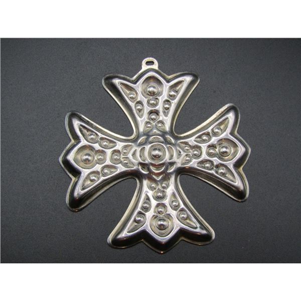 1975 Christmas Cross by Reed and Barton. 21.7 Grams of Sterling Silver