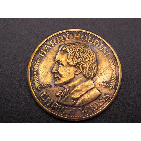Houdini The Great Escapist 1874-1926 Round