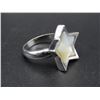 Image 2 : Vintage Sterling Silver Mother of Pearl Star Shaped Ring, Size 7