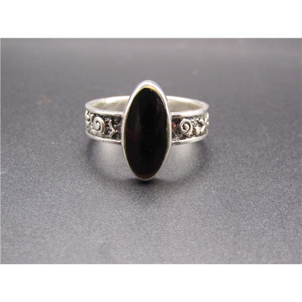 Vintage Sterling Silver Blaxk Onyx Design Band Ring, Size 9