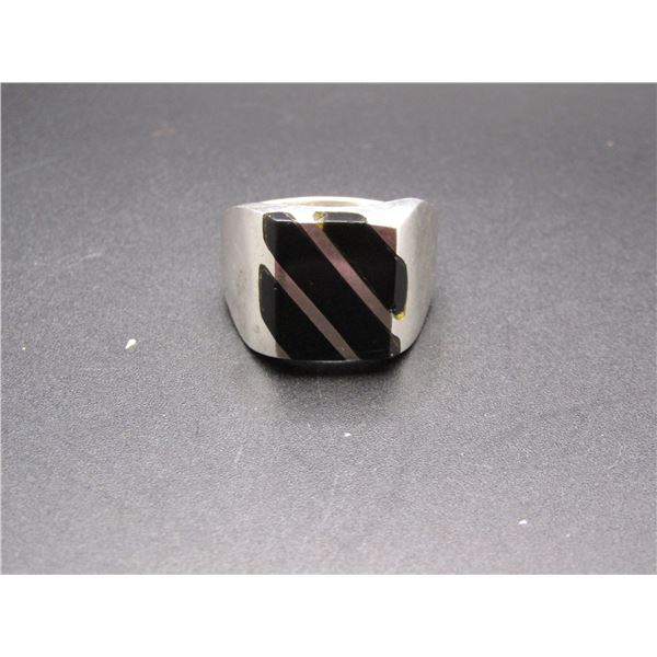 Vintage Size 10 Sterling Silver and Black Onyx Mens Ring