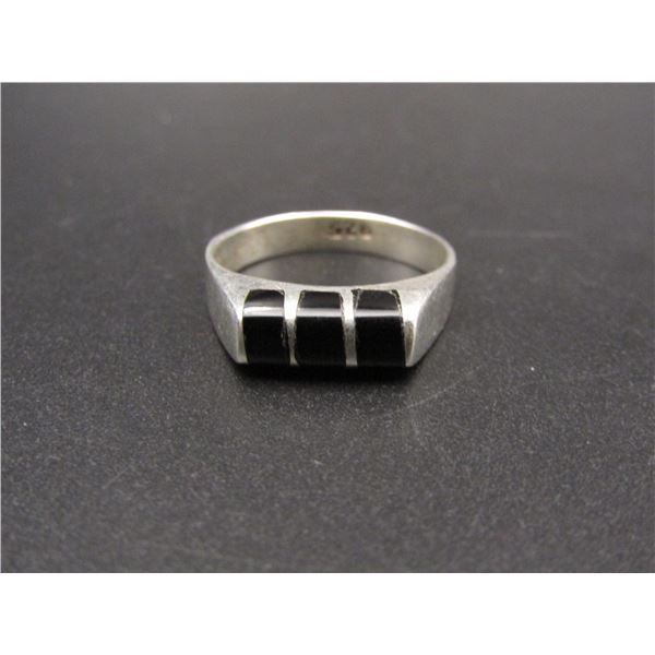 Vintage Sterling Silver Ring with 3 Black Onyx Inlays, Size 7