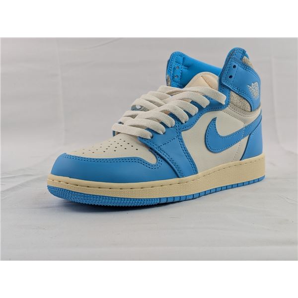 Nike Air Jordon 1 Retro High (DK Powder Blue)