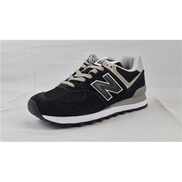 New Balance 574 Core (Black White)