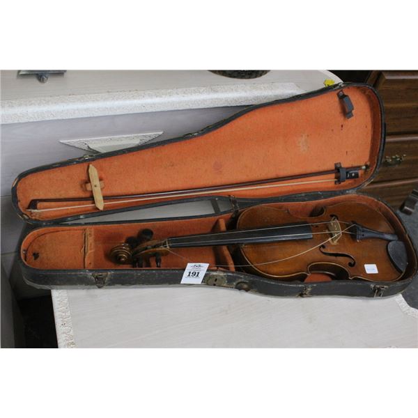 Old Violin w/Case