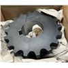 Image 1 : Tsubaki #12018 F2-5/8 Sprocket