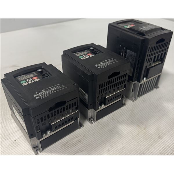 Lot of (3) Hitachi Inverters