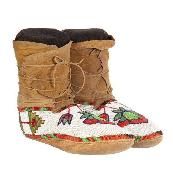 Plateau Beaded High Top Moccasins, 10" long